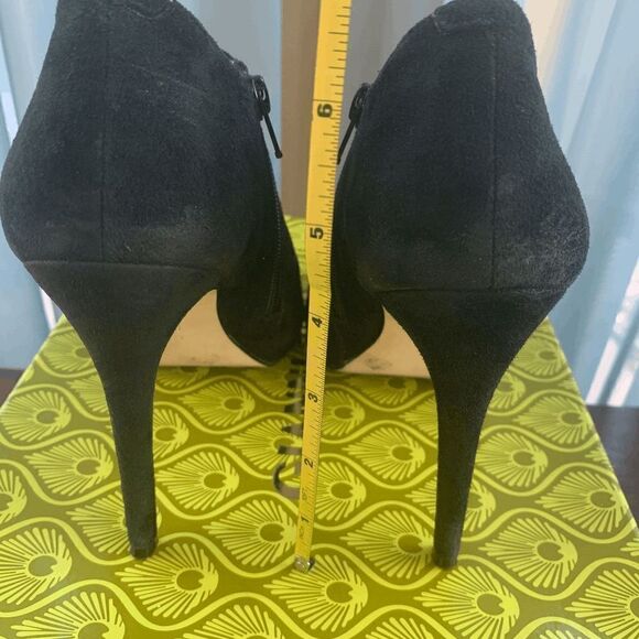 Gianni Bini Cadince Women's Suede Peep Toe Heel Shoes Black Size 7.5M - Picture 10 of 12